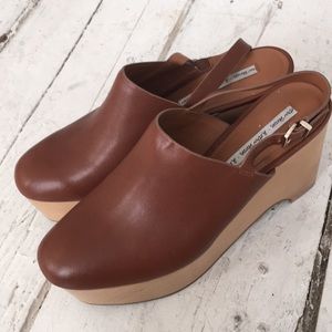 Wedge clogs